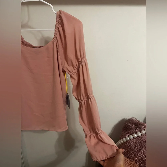 FINAL PRICE NWT Cece Dusty Rose on/off shoulder blouse with ruffled sleeves - Picture 3 of 6
